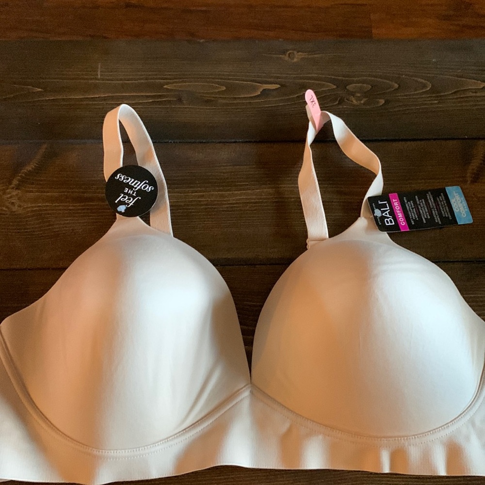 NWT Bali comfort 3 xl tan bra